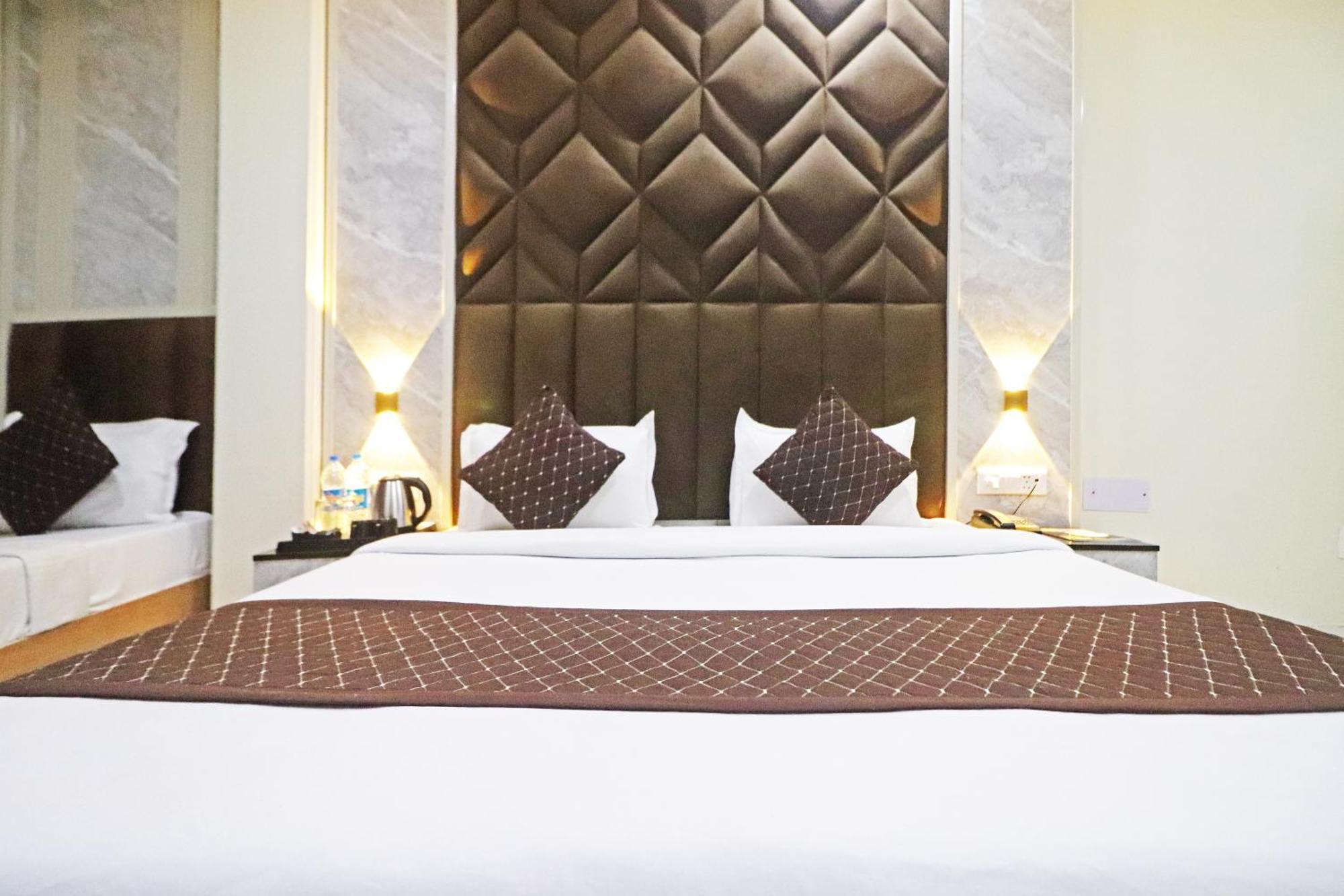 Hotel Grand Qubic Near Delhi Airport New Delhi Exterior foto
